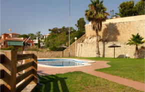 Awesome home in El Campello with WiFi, Swimming pool and 5 Bedrooms